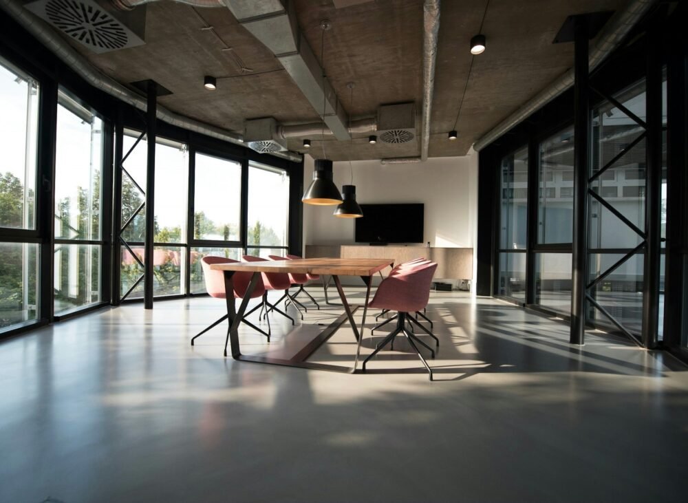 Turnkey Office Interior Design vs Manual Contractors in Dubai What to Choose