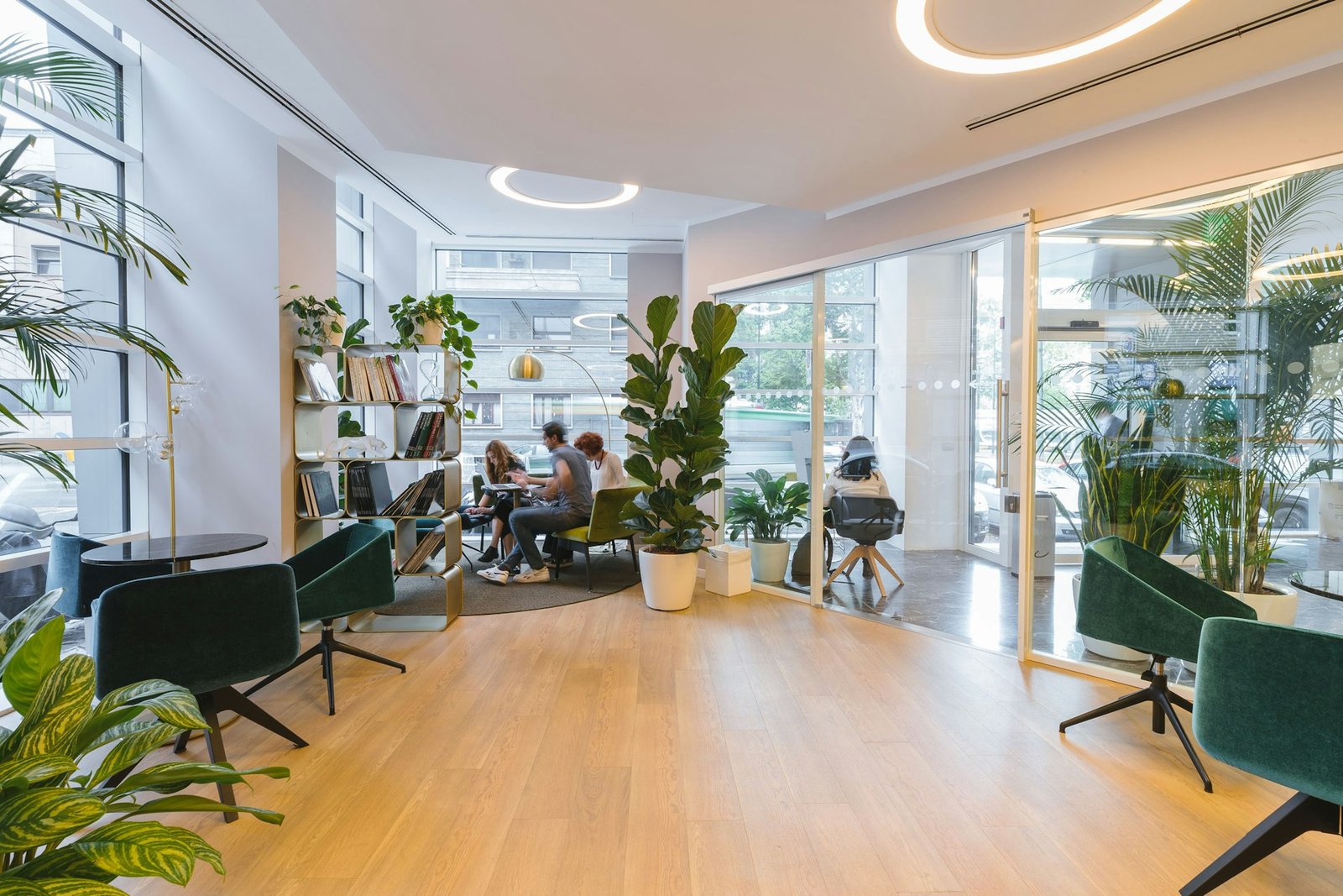 Modern Office Interior Design Ideas in Dubai: Create a Workspace That Works